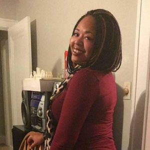 Meet your Posher, Adrianne